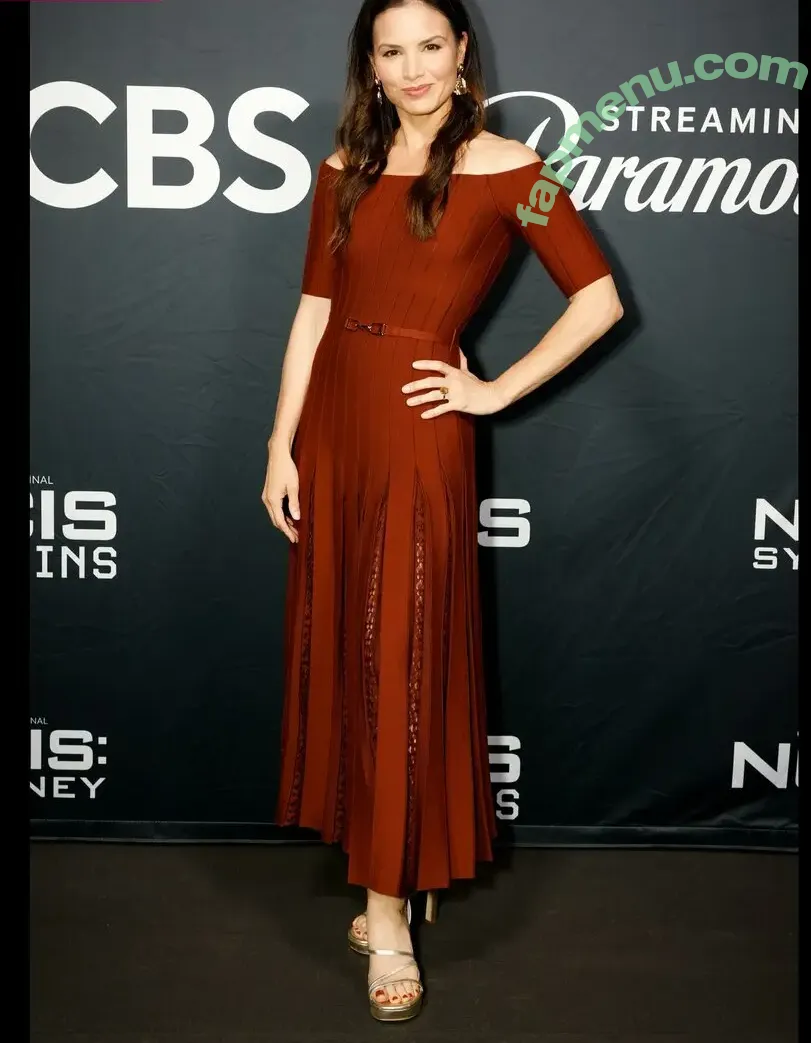 Katrina Law nude photo #0207 (katrinalaw)