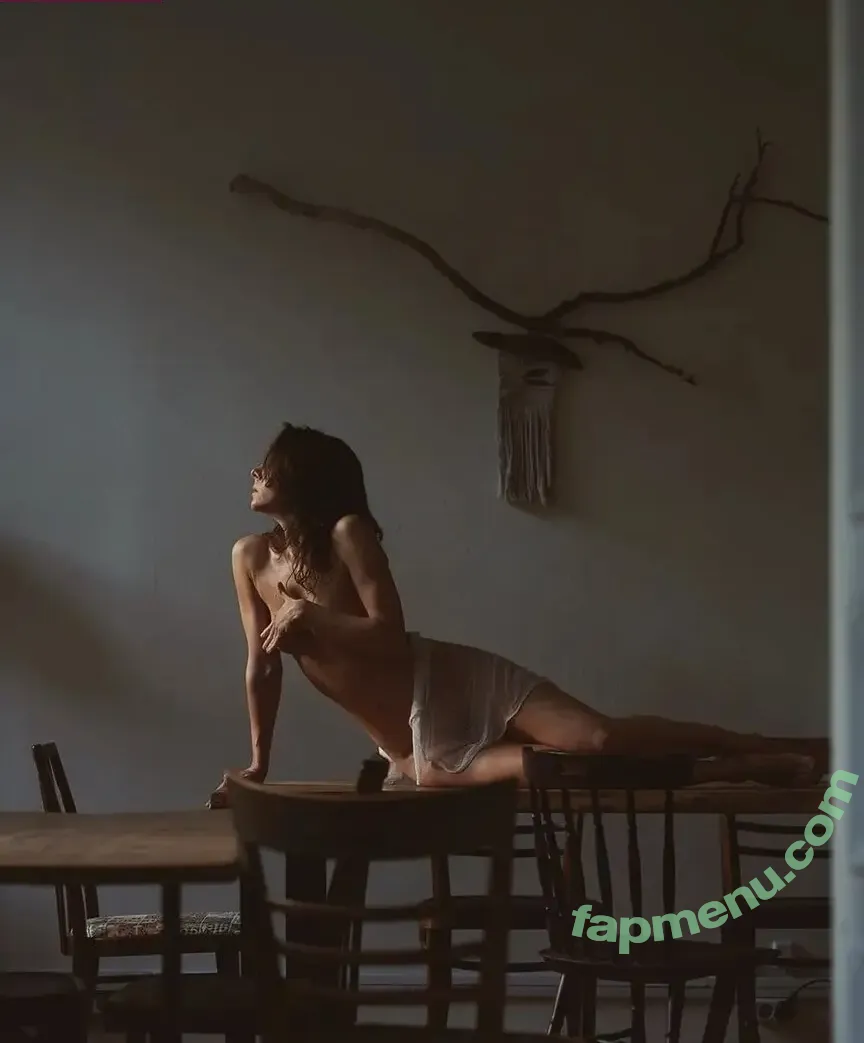 katrine_neoromantika_ nude photo #0003 (Kathrine Neoromantika / neoromantika)