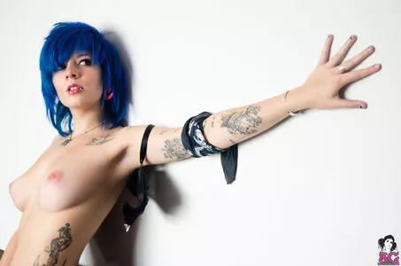 Katsandcrows / Kathrine Suicide nude photo #0243