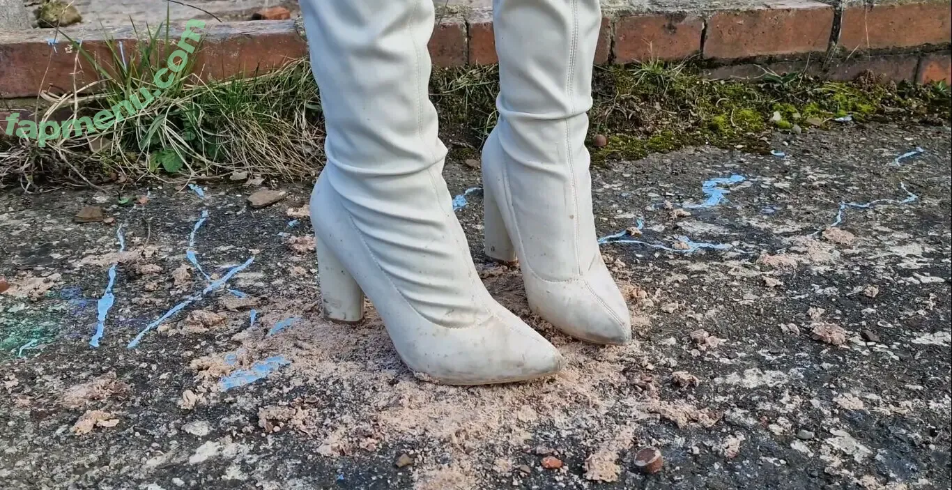 katswornheelsfree nude photo #0019 (katswornshoes)