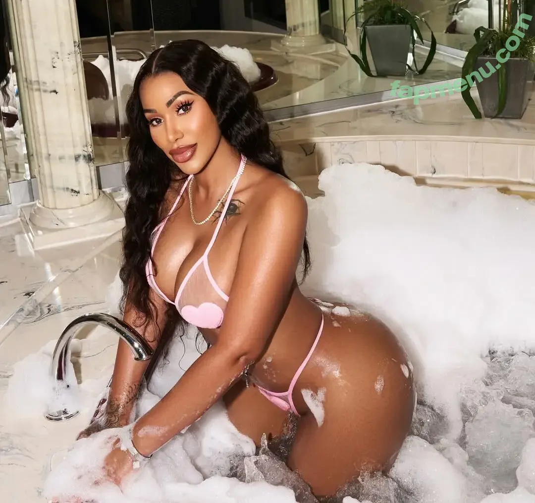 Katt Leya nude photo #0039 (_katt__leya / katt_leya / vivalabadchick)