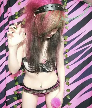 Katthegat nude photo #0012