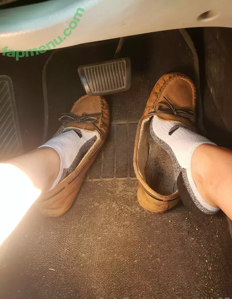 kattiek02 nude photo #0009 (kattiek02)