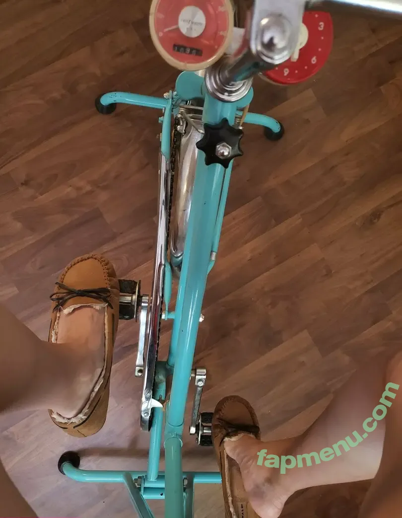 kattiek02 nude photo #0017 (kattiek02)