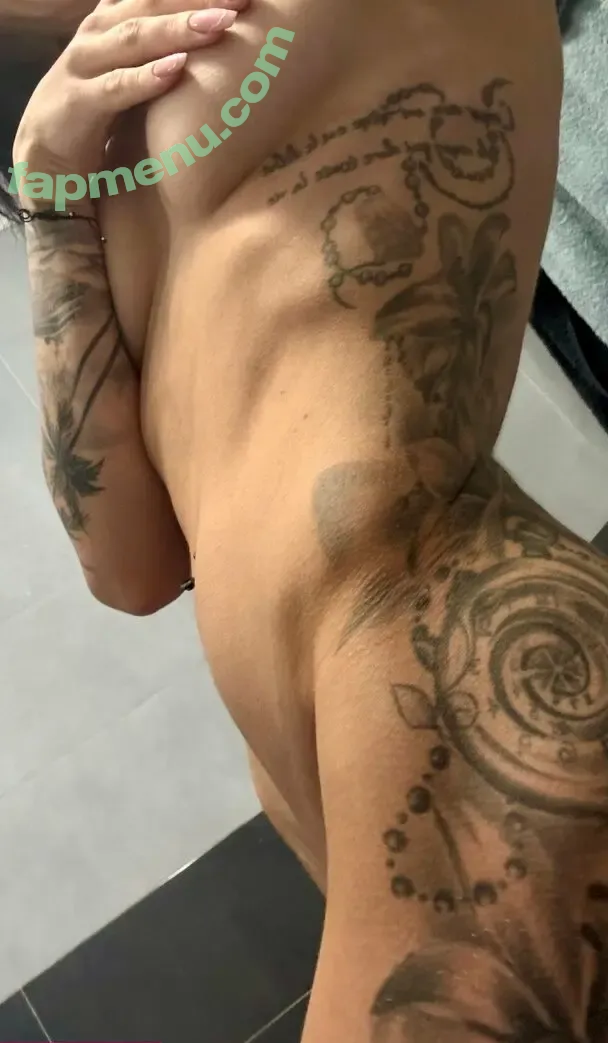 Katy Kar nude photo #0002 (KatyKar / katykarinsta)