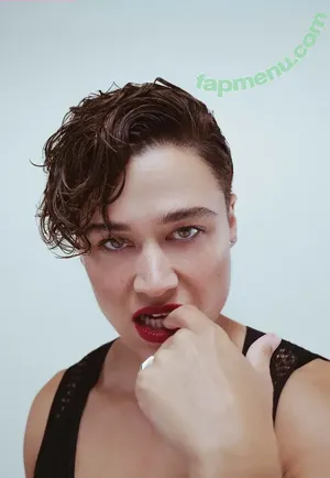 Katy O’Brian / thekatyo nude photo #0073