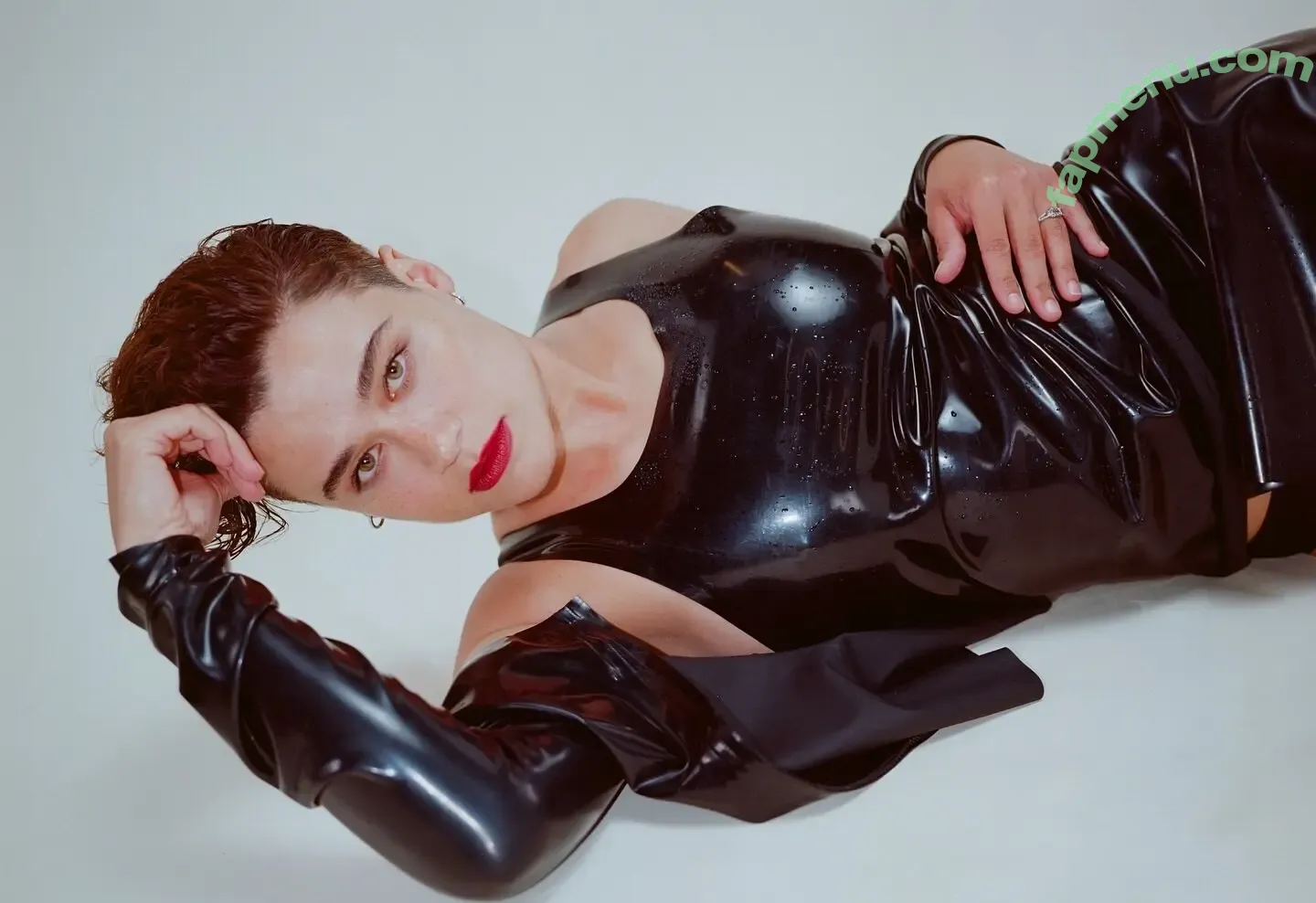 Katy O’Brian nude photo #0066 (thekatyo)