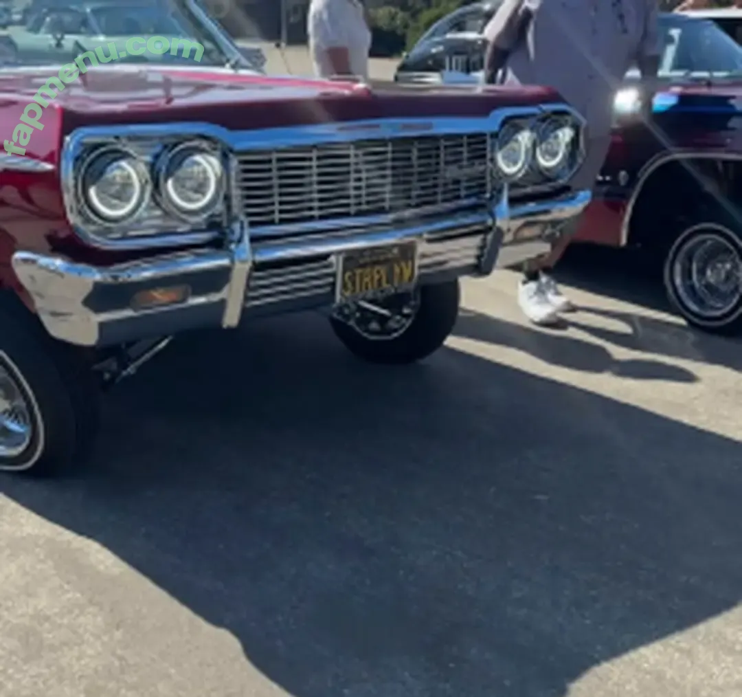 Katy Perry nude photo #2413 (katyperry)