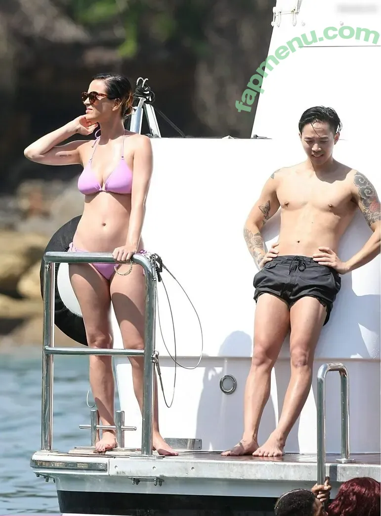 Katy Perry nude photo #2446 (katyperry)