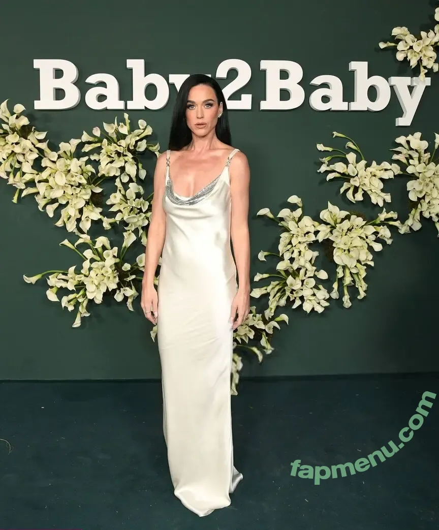 Katy Perry nude photo #2475 (katyperry)