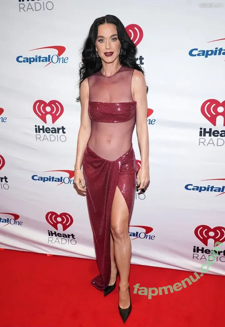 Katy Perry nude photo #2773 (katyperry)