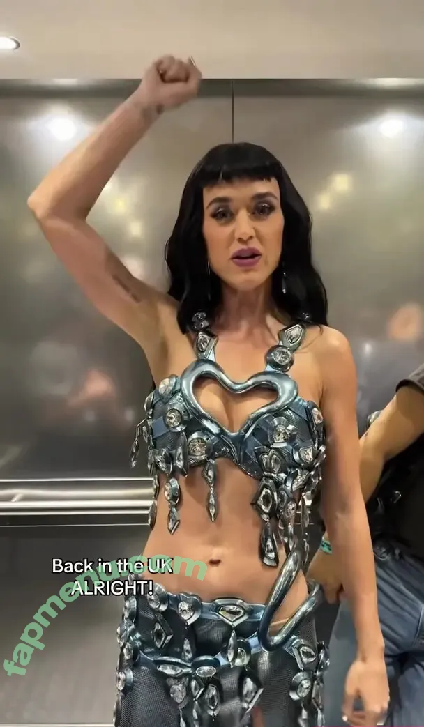 Katy Perry nude photo #2839 (katyperry)