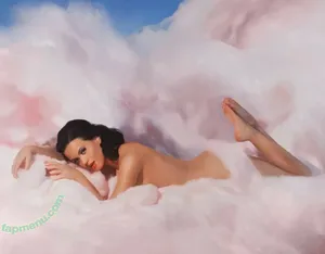 Katy Perry / katyperry nude photo #3200