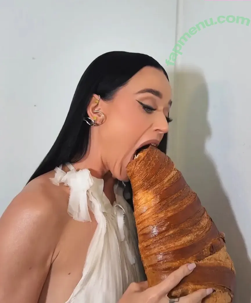 Katy Perry nude photo #3022 (katyperry)