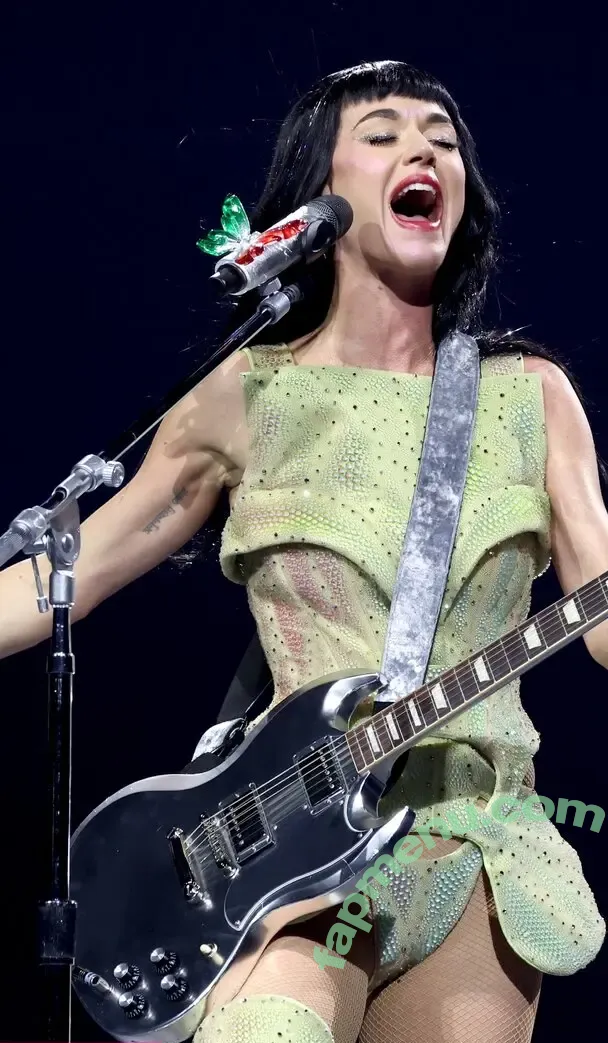 Katy Perry nude photo #3310 (katyperry)