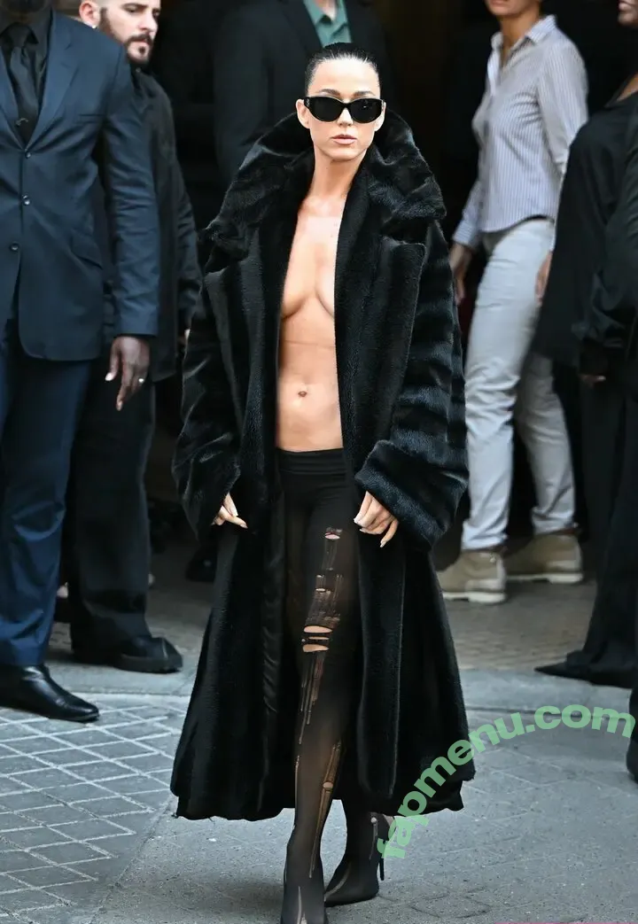 Katy Perry nude photo #0043 (katyperry)