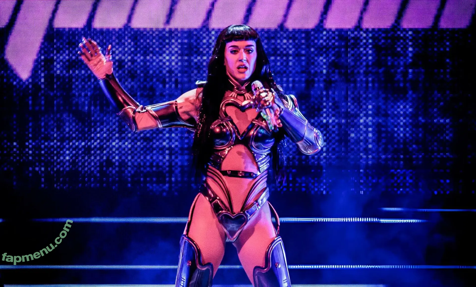 Katy Perry nude photo #0292 (katyperry)