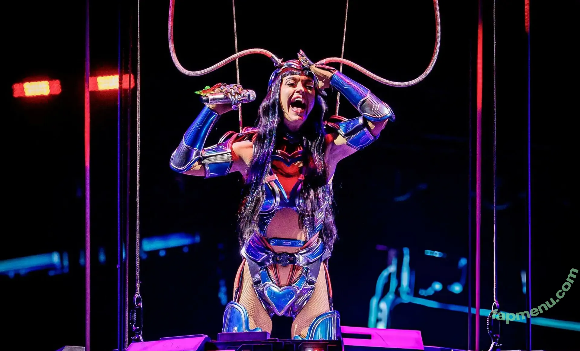 Katy Perry nude photo #0293 (katyperry)