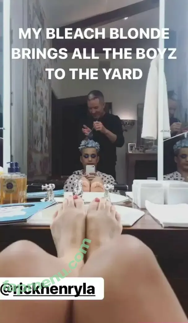 Katy Perry nude photo #0336 (katyperry)