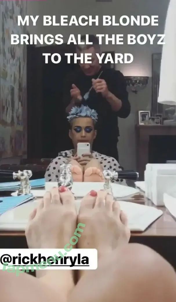 Katy Perry nude photo #0337 (katyperry)