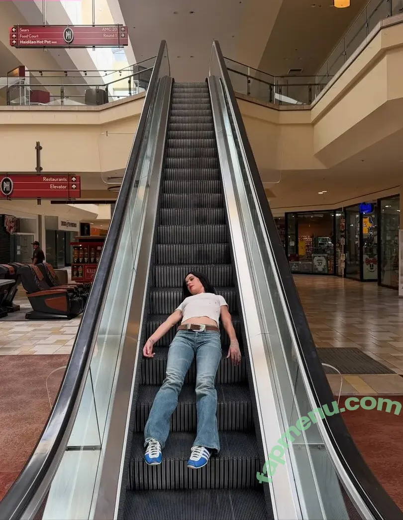 Katy Perry nude photo #0349 (katyperry)