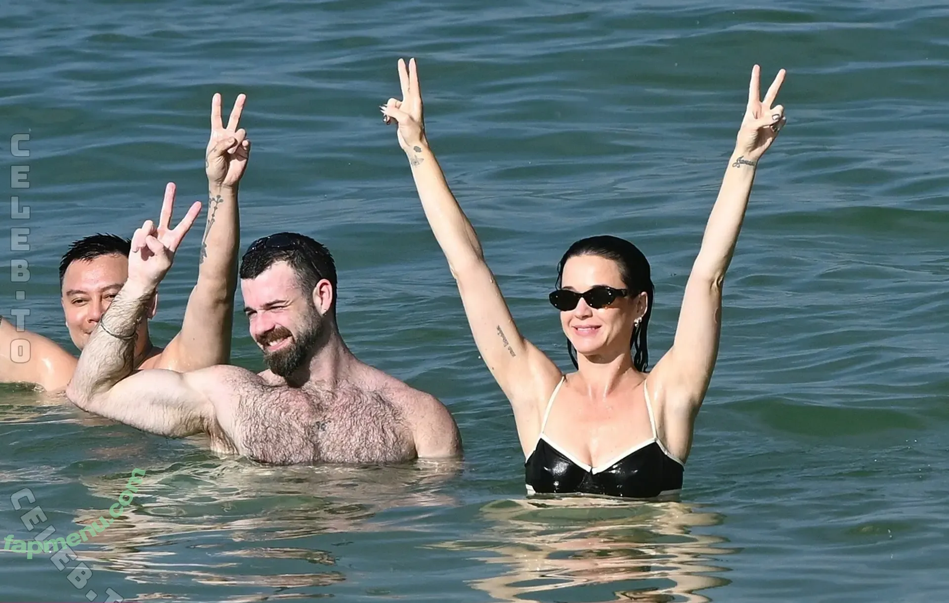 Katy Perry nude photo #0394 (katyperry)