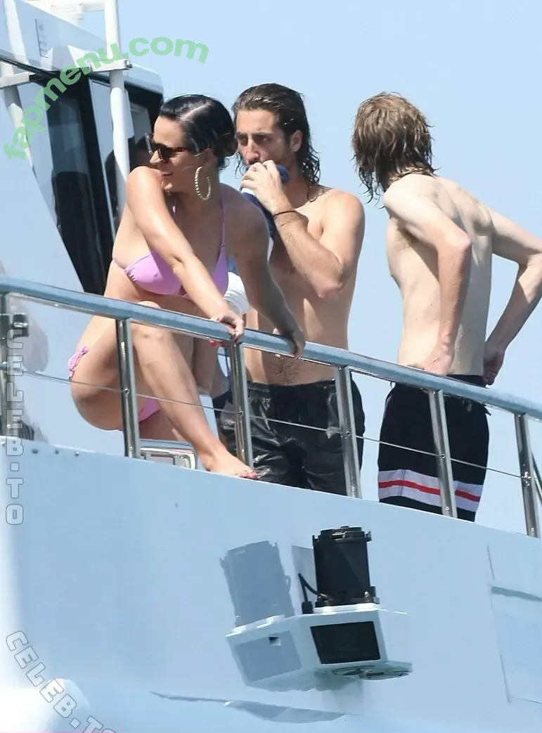 Katy Perry nude photo #0450 (katyperry)