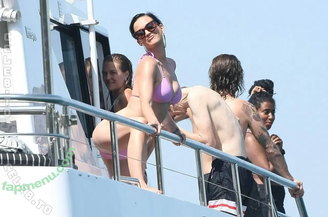 Katy Perry nude photo #0467 (katyperry)