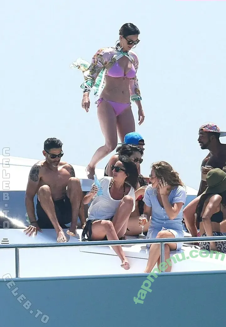 Katy Perry nude photo #0472 (katyperry)