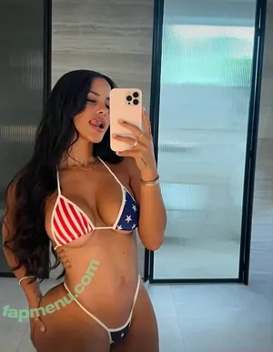 Katya Elise Henry / katyaelisehenry nude photo #1897