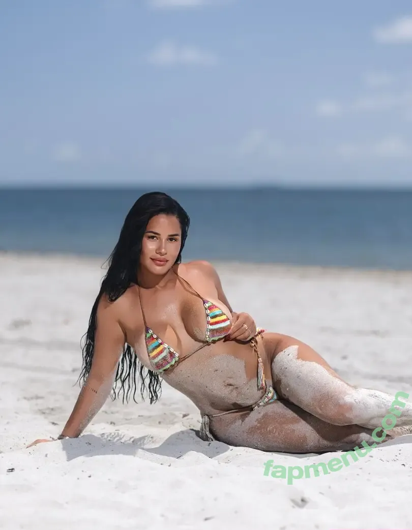 Katya Elise Henry nude photo #2009 (katyaelisehenry / katyaelisehenrysworld)