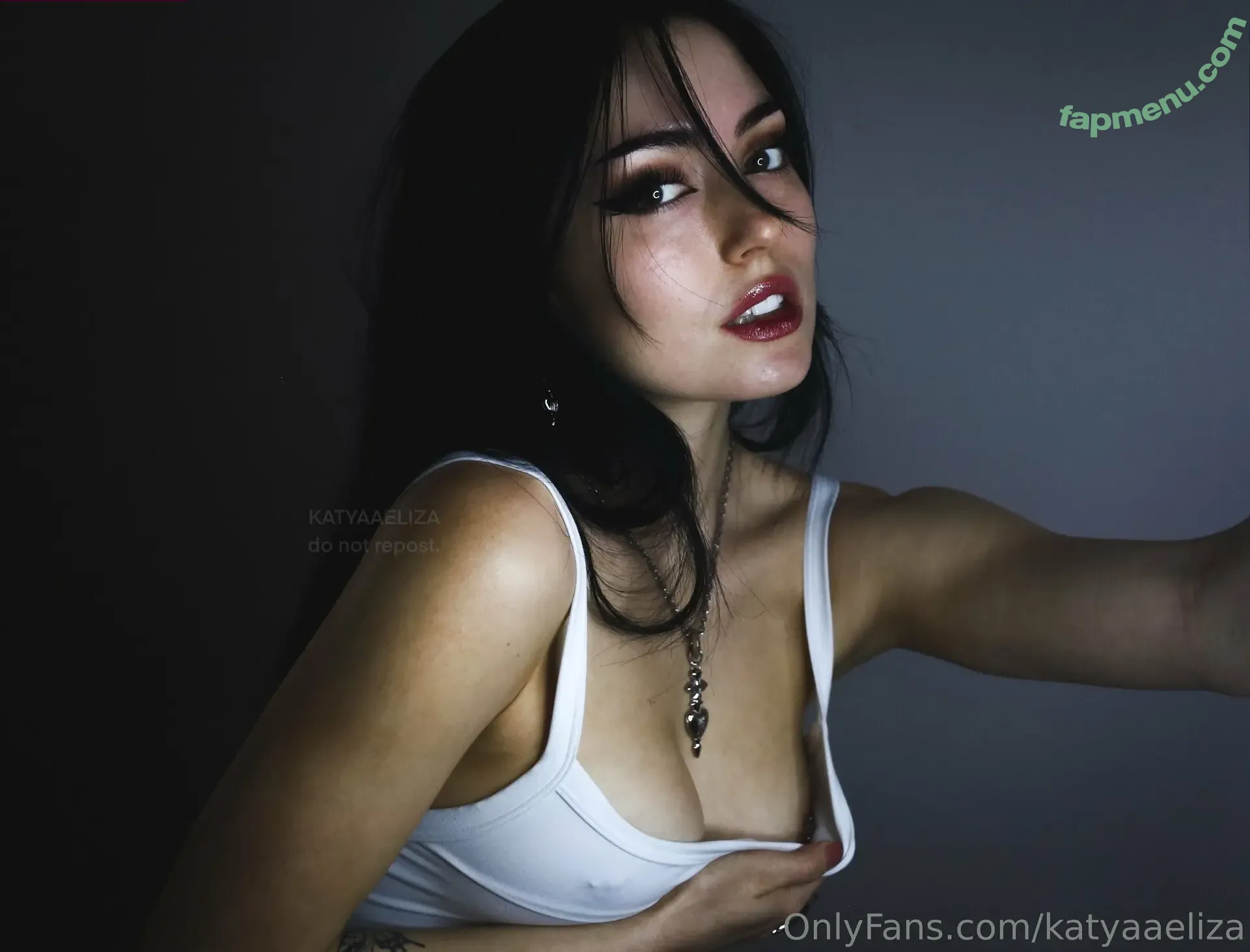 katyaaeliza nude photo #0030 (katyaaeliza)