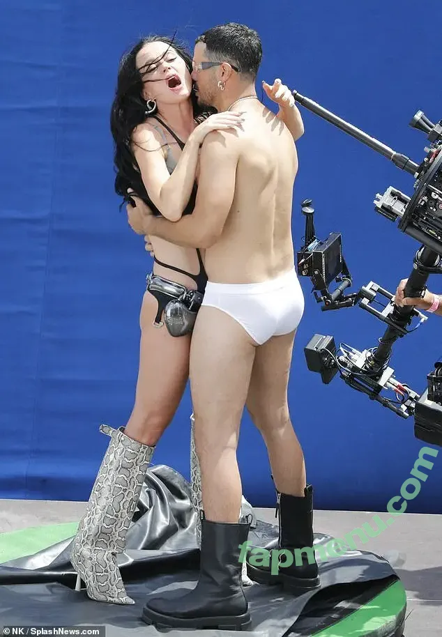KatyPerry nude photo #0003 (KatyPerry)