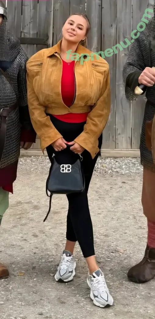 katyshka2208 nude photo #0145 (katyshka2208)