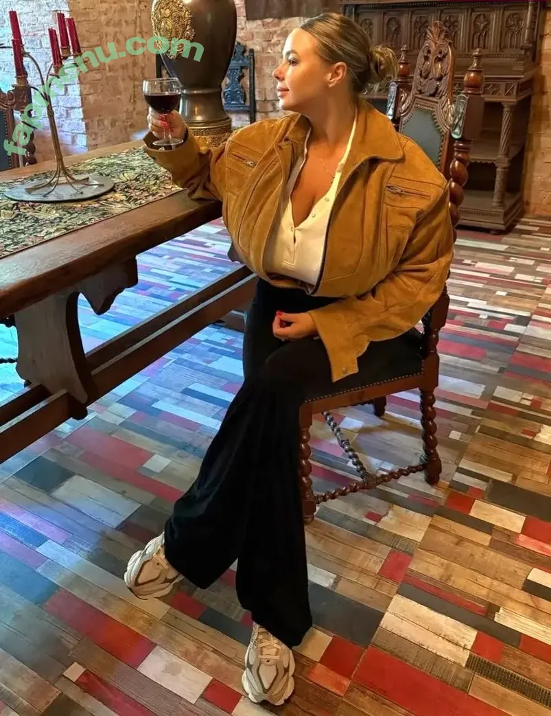 katyshka2208 nude photo #0199 (katyshka2208)