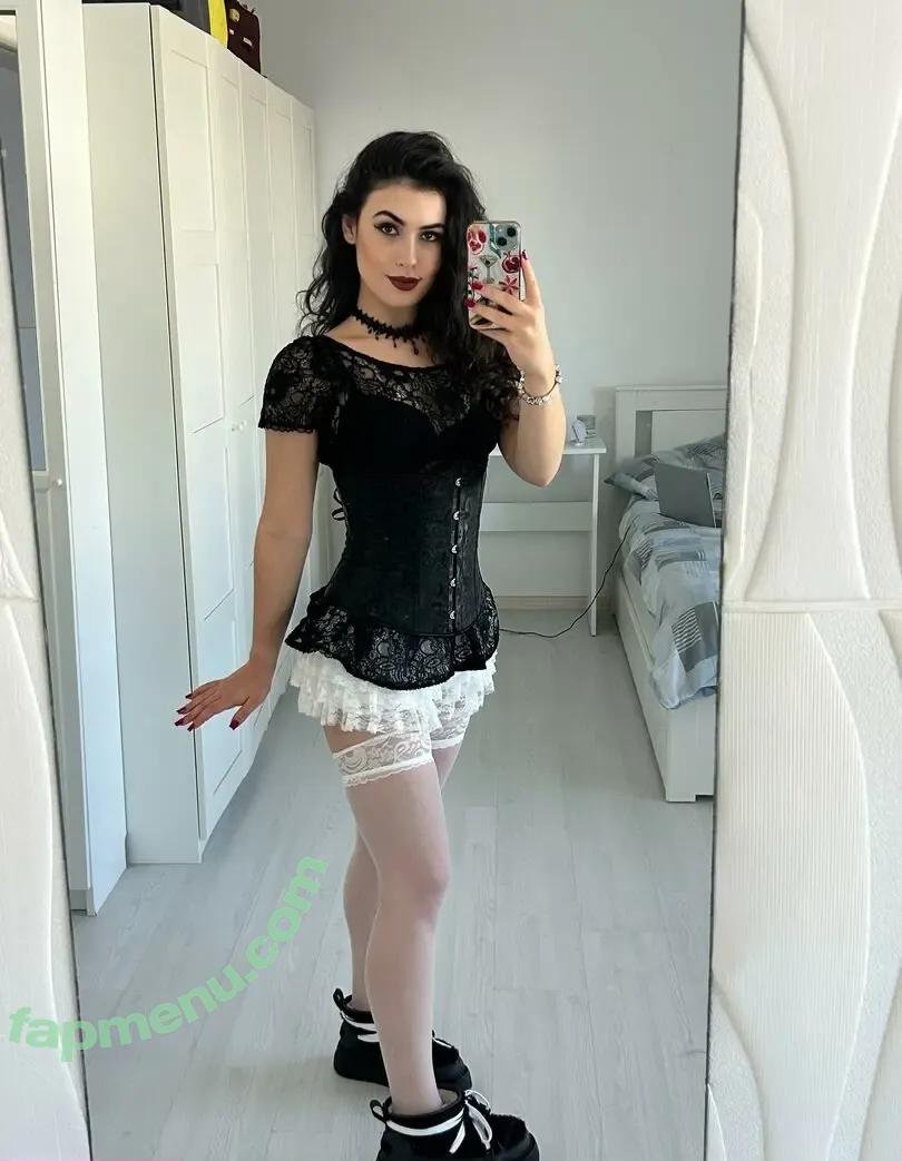 katyxbaity nude photo #0044 (Starrylavenderz / katybaityyx)