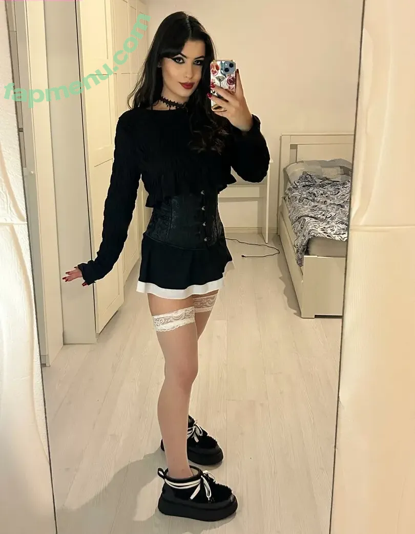 katyxbaity nude photo #0049 (Starrylavenderz / katybaityyx)