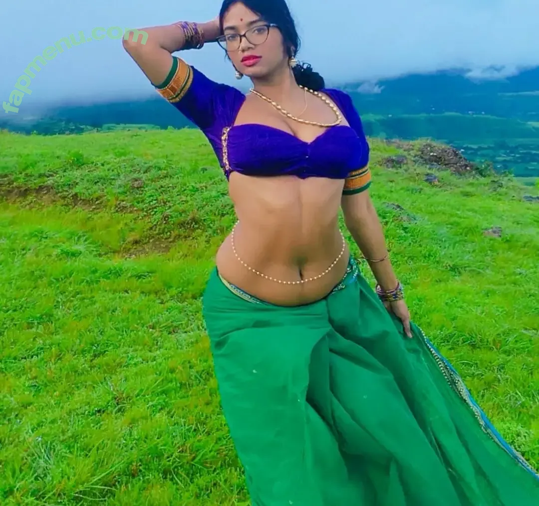 Kaulini12 nude photo #0013 (Kaulini12)