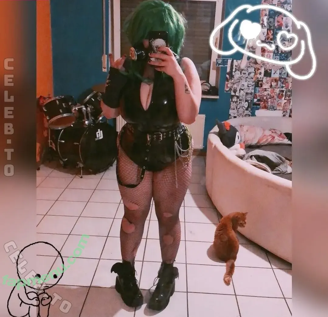 KawaiiAlienPanda nude photo #0072 (KawaiiAlienPanda)