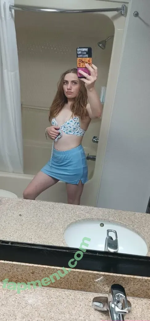 kay.de nude photo #0050 (kyedae)