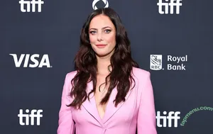 Kaya Scodelario / kayascods nude photo #0500