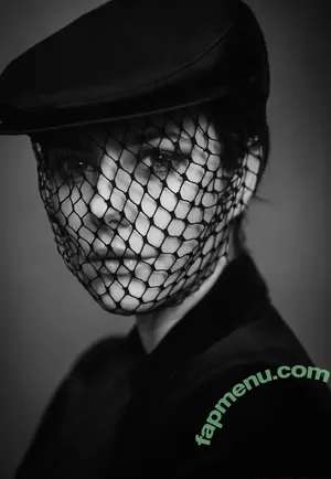 Kaya Scodelario / kayascods nude photo #0511