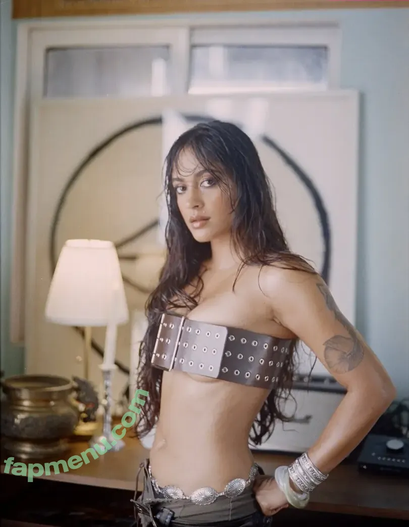 Kayan.a nude photo #0021 (Ambika Nayak)