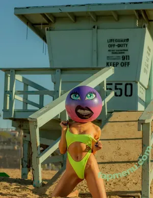 kaybeefree / mrschosen0207 nude photo #0003