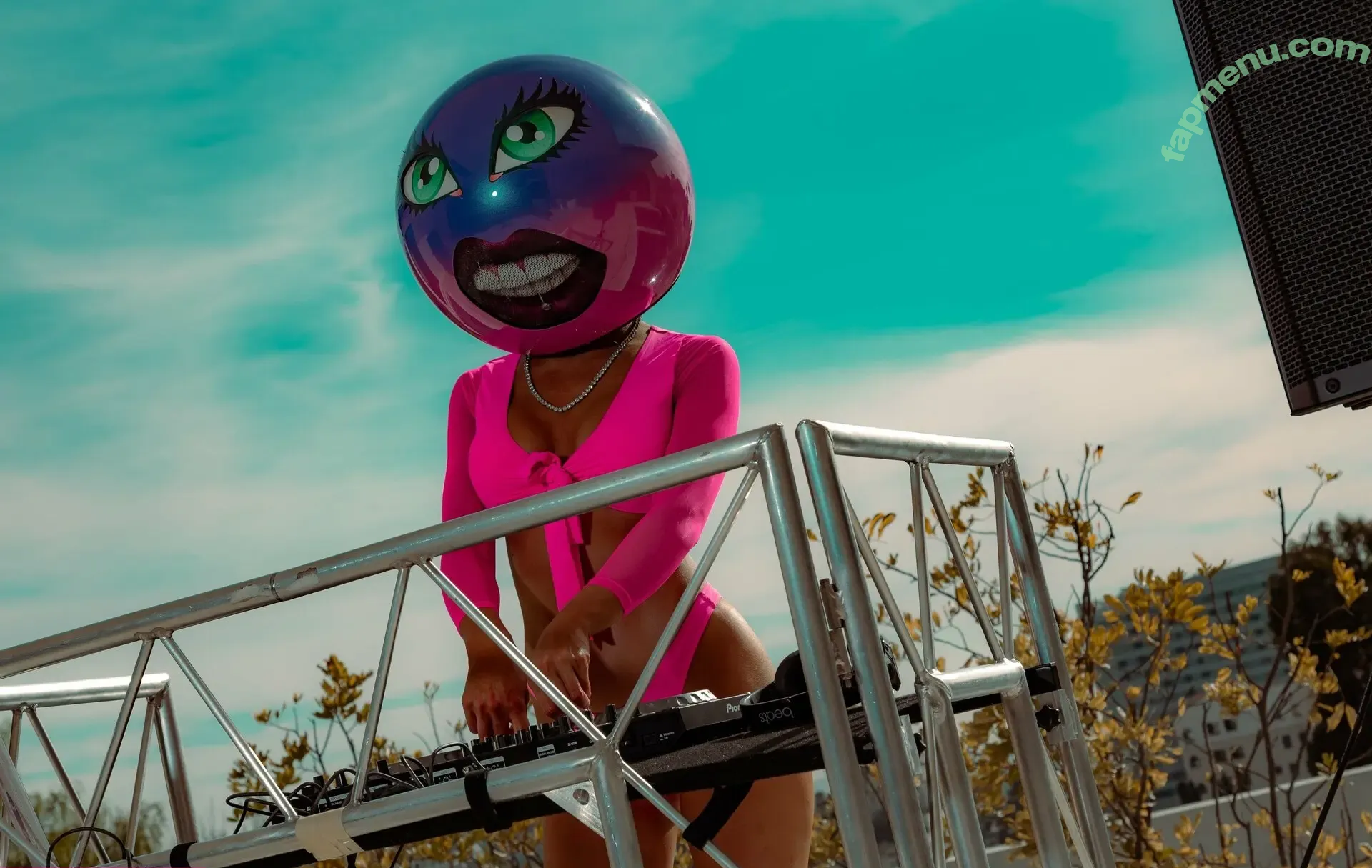 kaybeefree nude photo #0016 (mrschosen0207)