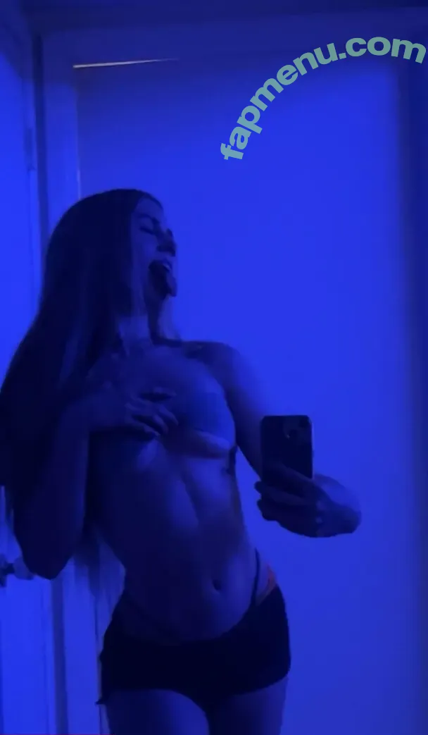 kayclaireee nude photo #0008 (kay.claire / kayclaire)