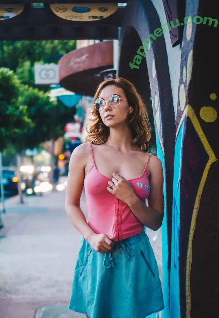 Kayla Coyote nude photo #0215 (crayolakayola97 / kaylacoyote / kcoyote97)