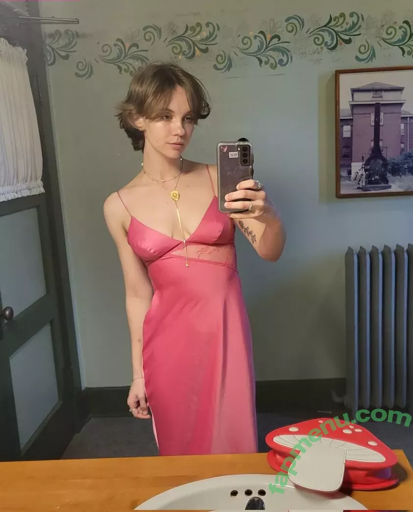 Kayla Coyote nude photo #0390 (crayolakayola97 / kaylacoyote / kcoyote97)