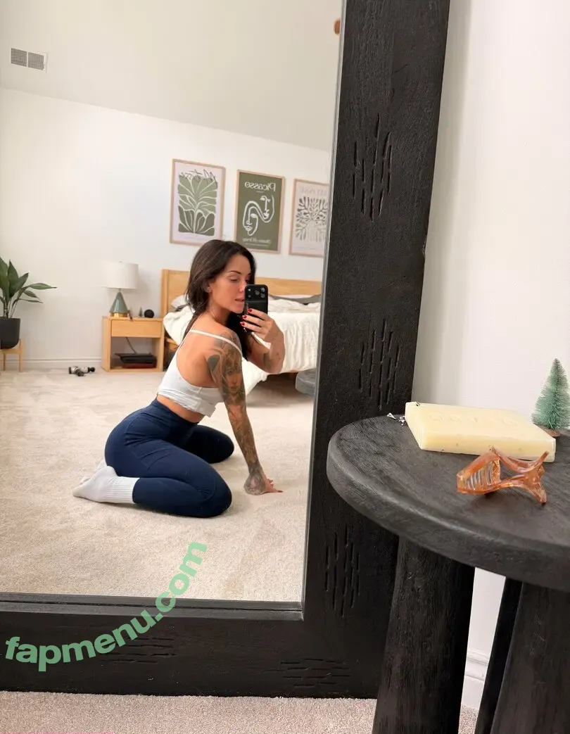 Kayla Lauren nude photo #0011 (kaylalauren / kaylalaurenofficial)