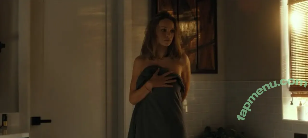 Kayla Wallace nude photo #0096 (imKaylaWallace)